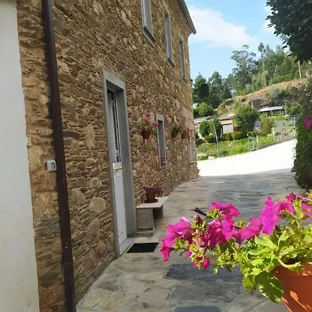 بيت ضيافة A Casa Augas