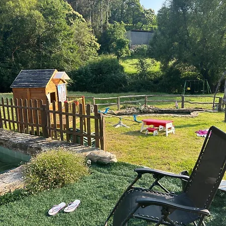 بيت ضيافة A Casa Augas